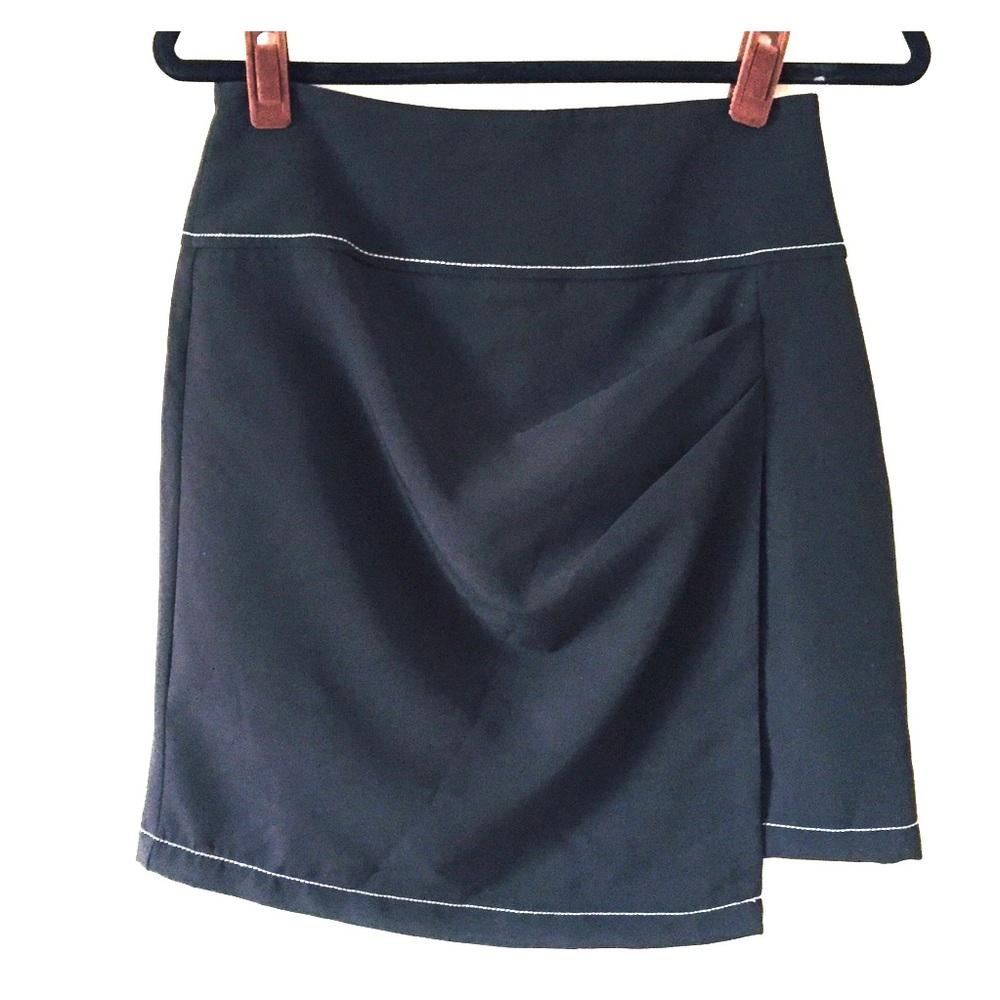 Zara Faux Wrap Rushed A-Line Black Mini Skirt With White Stitches Details US S